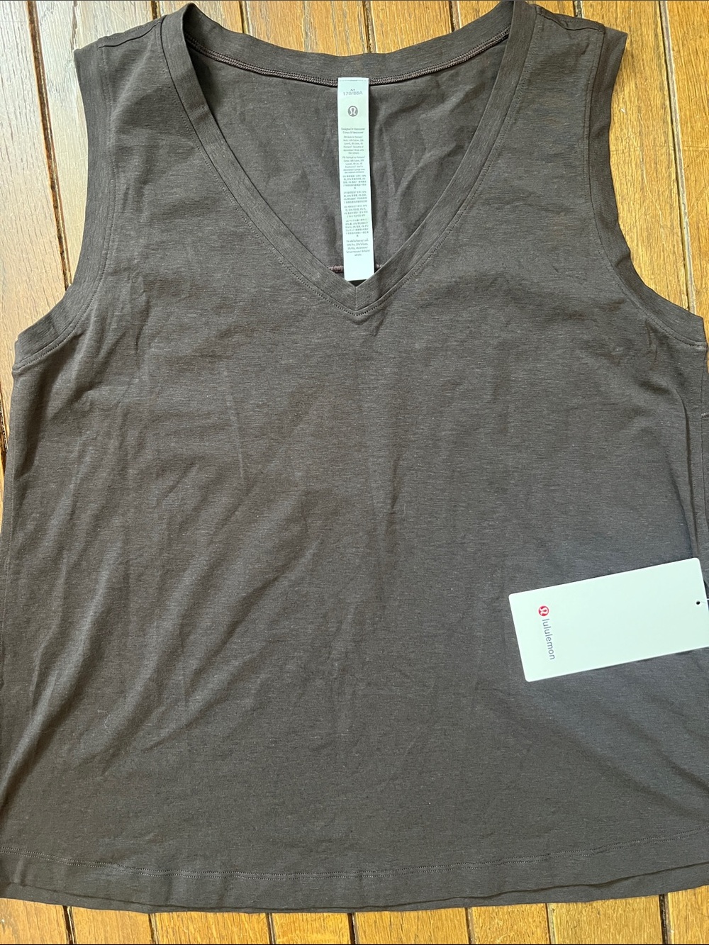 Lululemon Espresso Brown V-neck Tank Cotton Blend Size Medium NWT